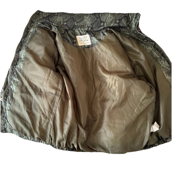 Ashley By 26 International Puffer Jacket Size S Green Snake Print Y2K Cropped - Picture 7 of 9